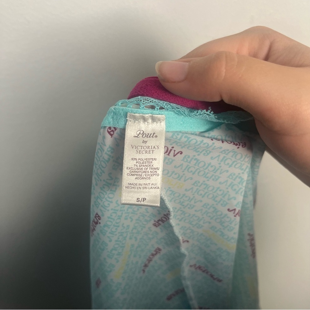 2010 Victorias secret pout nightie and low rise thong size small - Picture 8 of 10